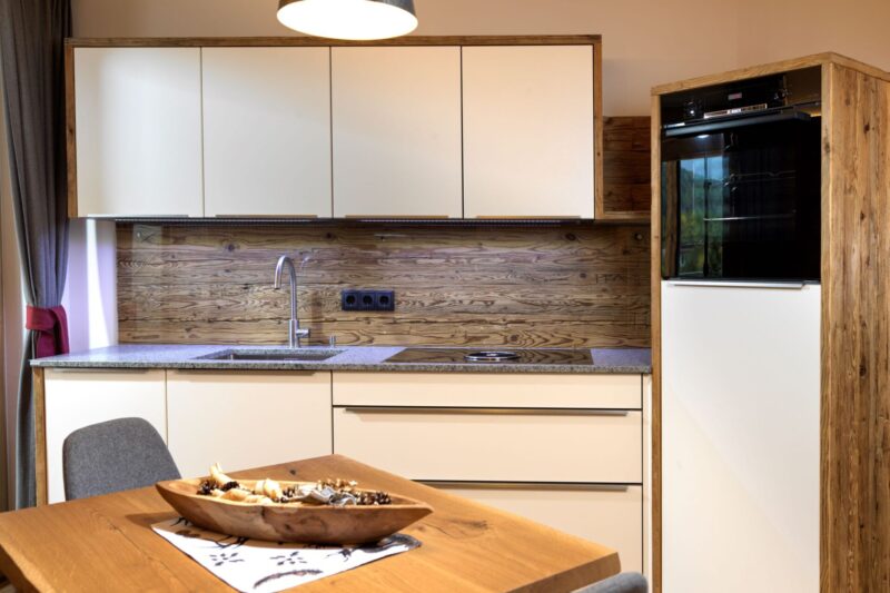 Tischlerei Lanser, Riega